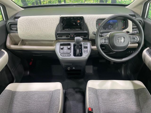 フリード1.5 e:HEV エアー EX