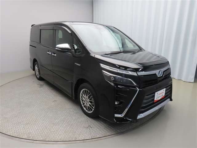 ヴォクシー1.8 ハイブリッド ZS 煌