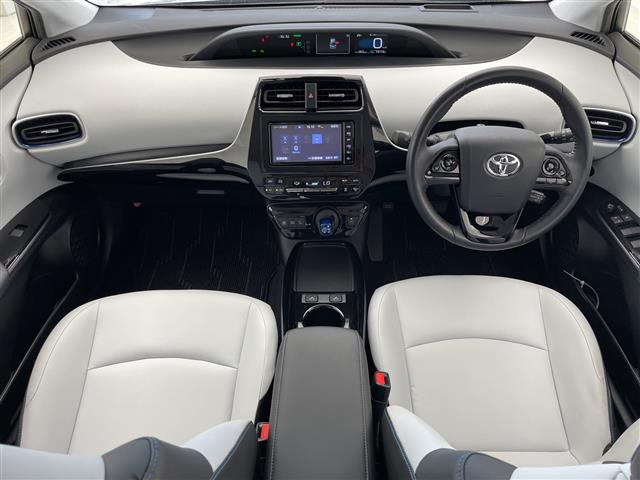 プリウス1.8 A ツーリングセレクション