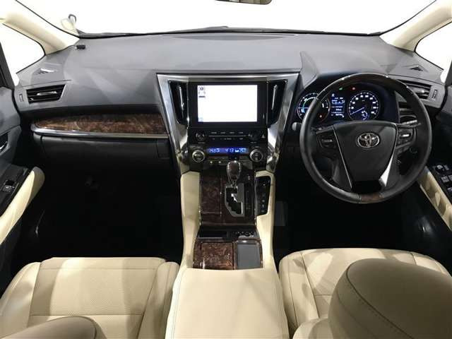 アルファードハイブリッド 2.5 G Fパッケージ E-Four 4WD