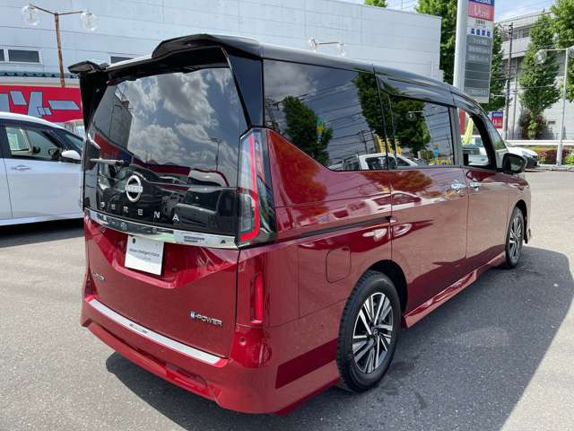 セレナ1.4 e-POWER ルキシオン