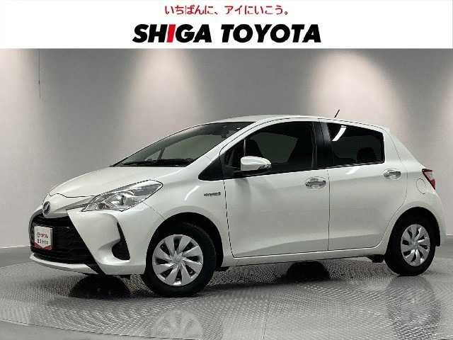 ヴィッツ1.5 ハイブリッド F セーフティ エディション