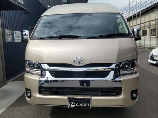 ハイエース2.7 グランドキャビン 4WD