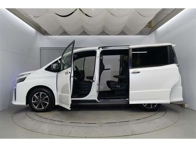 ヴォクシー2.0 ZS 煌III