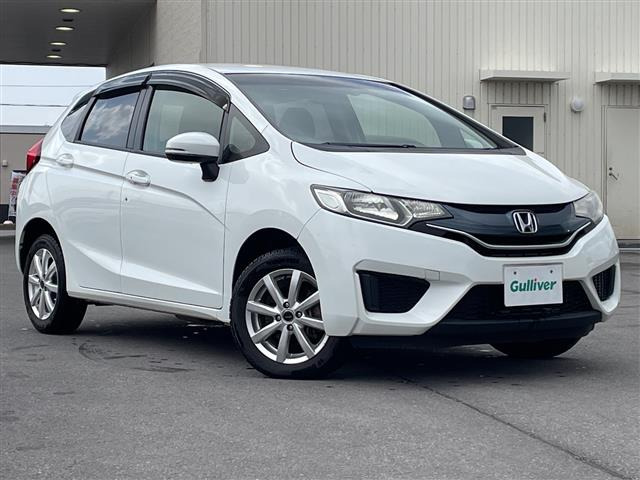 フィット1.3 13G Fパッケージ 4WD