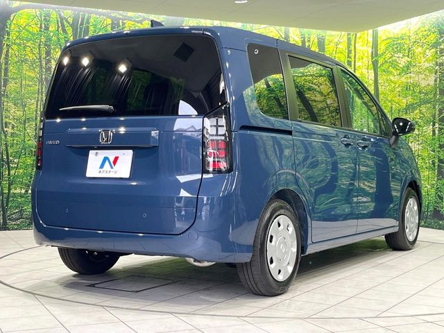 ☆全国のネクステージからお取り寄せが可能※!遠方の店舗に展示してあるクルマが気になる場合も、最寄りの店舗でご覧いただくことが可能です!是非私たちに要望をお聞かせください!※別途費用