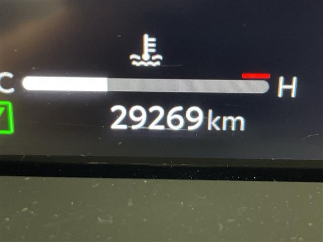 クラウンクロスオーバー2.5 G アドバンスト レザー パッケージ E-Four 4WD