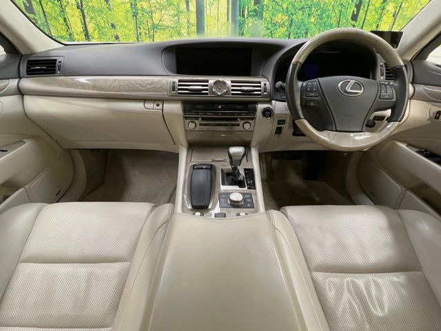 LS600h バージョンC Iパッケージ 4WD