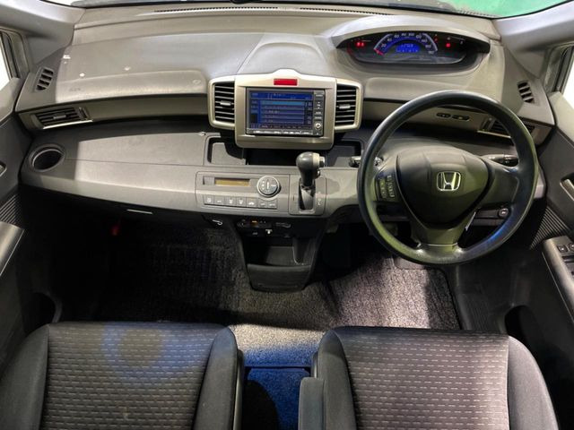 フリードスパイク1.5 G エアロ