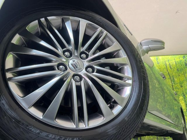 �y�����I�v�V����17�C���`�A���~�z�C�[���z�����I�v�V�����z�C�[���𑕒��B���s���\�̌���ɉ����A�O�ς����X�^�C���b�V���ɂȂ��Ă��܂��B