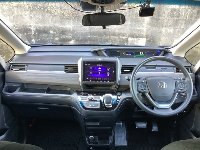 フリード1.5 ハイブリッド G