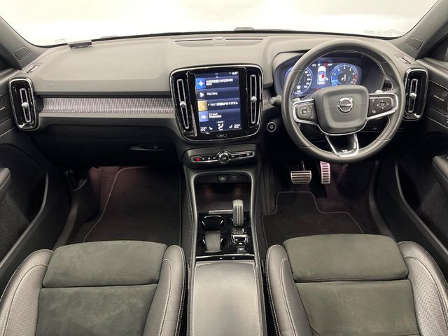 XC40T4 AWD Rデザイン 4WD