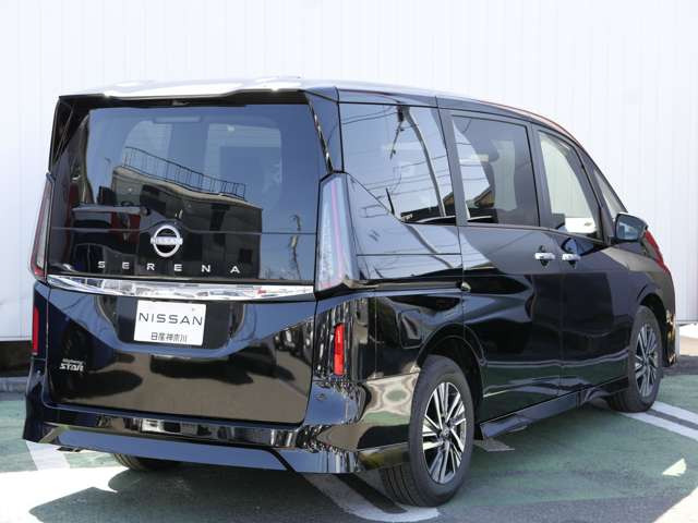 セレナ2.0 ハイウェイスターV