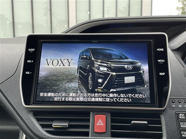 ヴォクシー1.8 ハイブリッド ZS 煌III