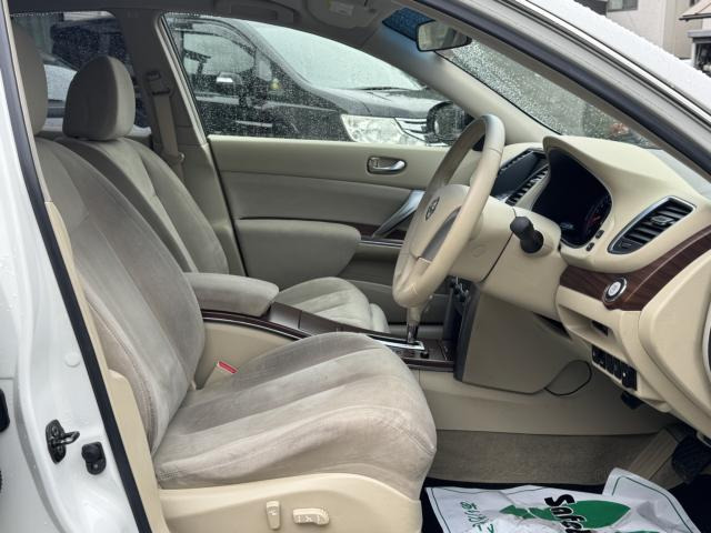 ティアナ2.5 250XV