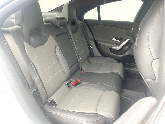 ���㕔���Ȃ��C�ɂȂ�悤�ȃL�Y�E�����ւ��蓙�A�傫�ȃ_���[�W�͂Ȃ��A�ǍD�ȏ�Ԃł��B
