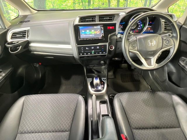 フィット1.5 ハイブリッド Lパッケージ