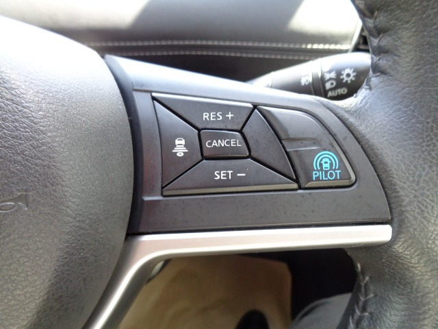 セレナ2.0 ハイウェイスター Vセレクション