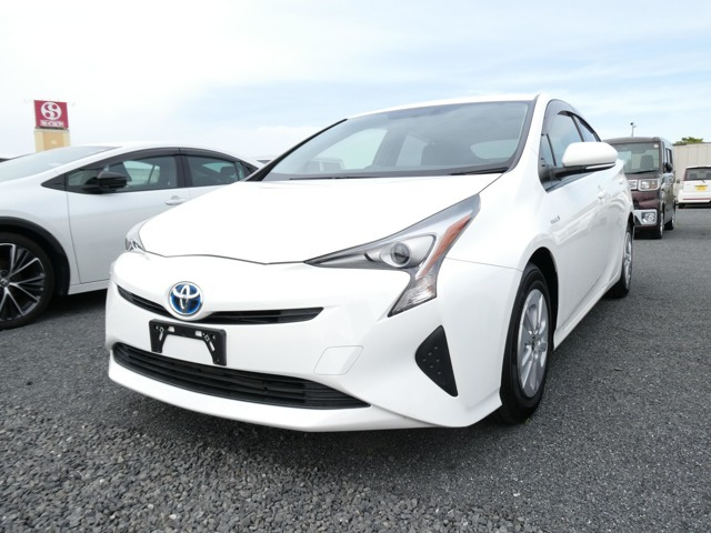 プリウス1.8 S