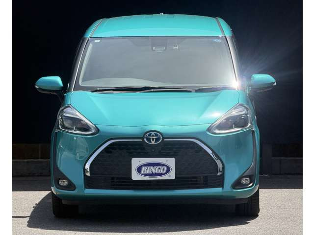 シエンタハイブリッド 1.5 G クエロ