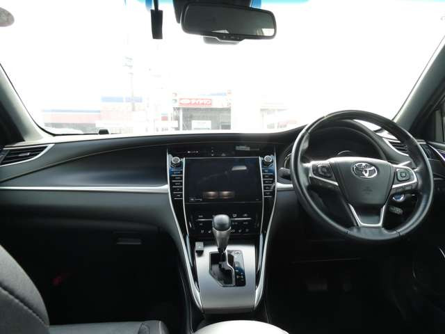 ハリアー2.5 ハイブリッド E-Four プログレス メタル アンド レザーパッケージ 4WD