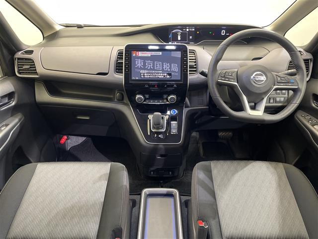 セレナ1.2 e-POWER ハイウェイスターV