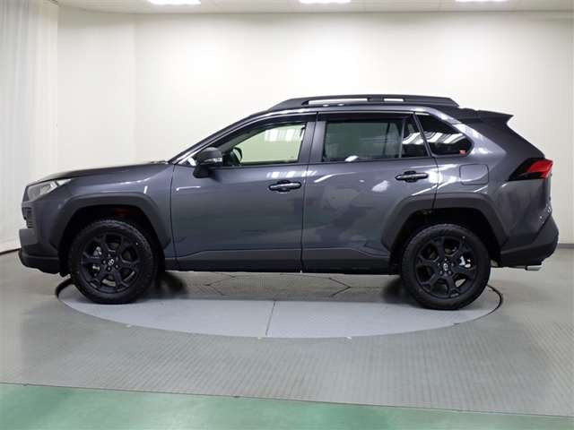 RAV42.0 アドベンチャー オフロードパッケージ II 4WD