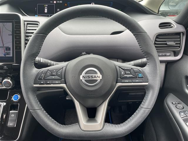 セレナ1.2 e-POWER ハイウェイスターV