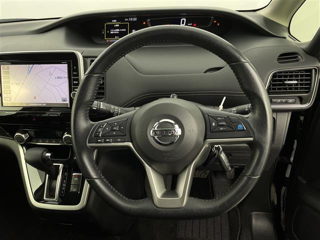 セレナ2.0 ハイウェイスター プロパイロット エディション