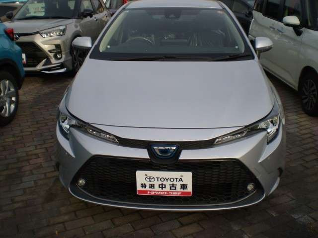 カローラツーリング1.8 ハイブリッド G-X E-Four 4WD