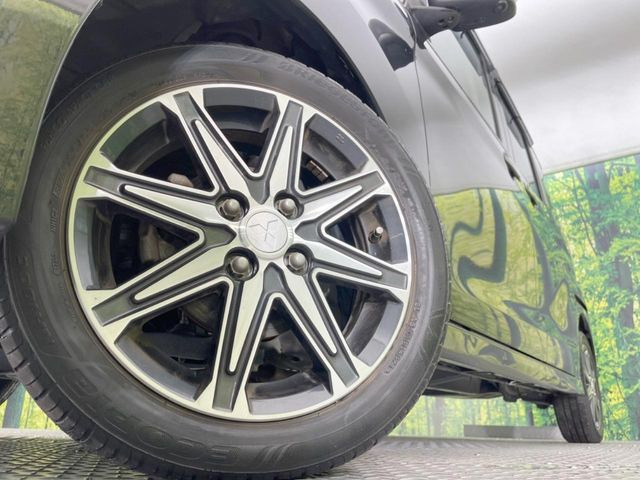 �y�����A���~�z�C�[���z�O�ςɃ}�b�`���������A���~�z�C�[���𑕒����Ă���܂��B�e��ЊO�A���~�z�C�[����A�X�^�b�h���X�^�C�����戵�����Ă���܂��B���񂲑��k����������