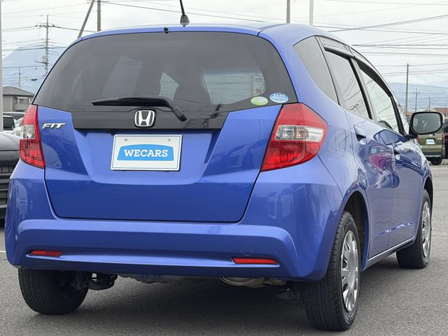 フィット1.3 G 10thアニバーサリー