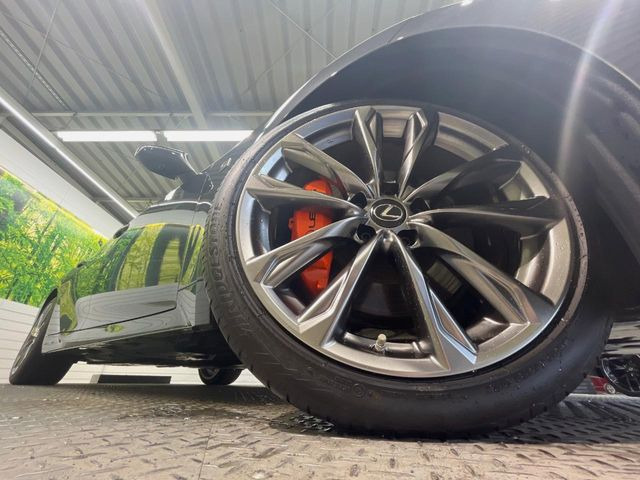 �y����19�C���`�A���~�z�C�[���z�O�ςɃ}�b�`���������A���~�z�C�[���𑕒����Ă���܂��B�e��ЊO�A���~�z�C�[����A�X�^�b�h���X�^�C�����戵�����Ă���܂��B���񂲑��k����������