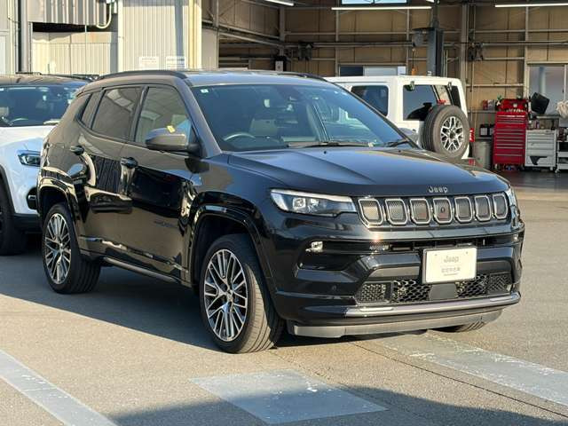 コンパスS モデル 4WD