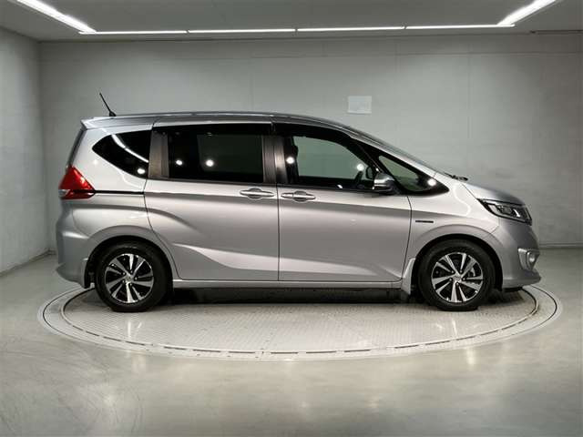 フリード1.5 ハイブリッド EX