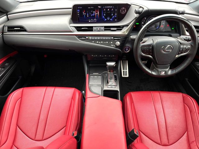 ES300h Fスポーツ