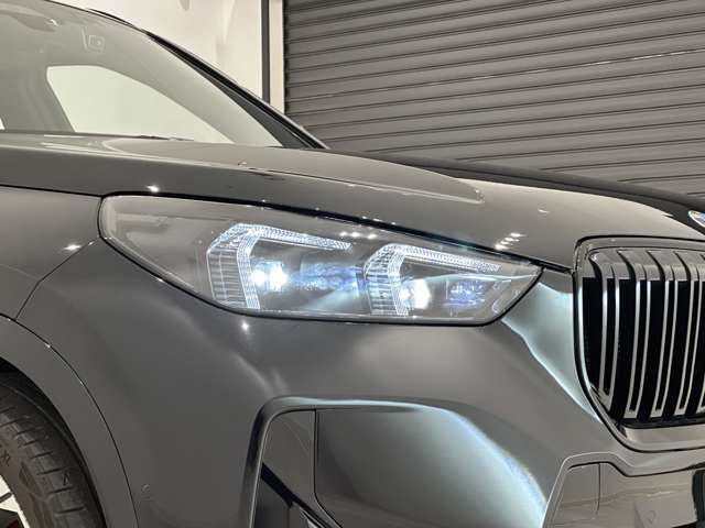 X1M35i xドライブ DCT 4WD