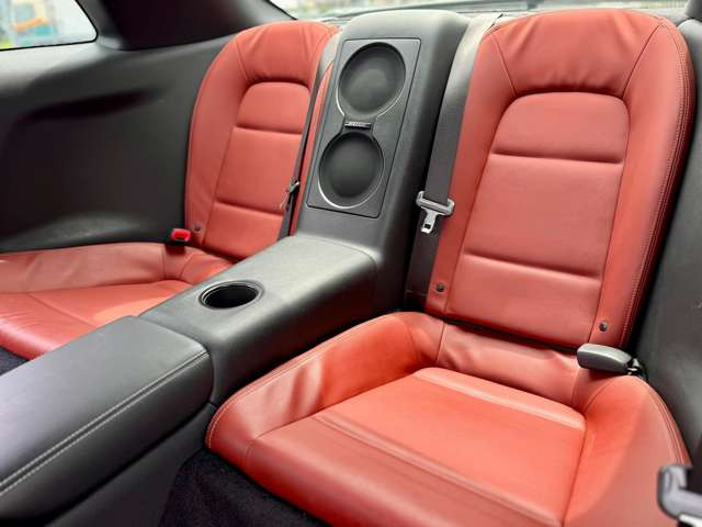 ���ГƎ���GT-R35��p�ۏ؁B���x�o�^����Œ��N15�N�A�ۏ؍X�V���\�ł��B�ő�600���ʂ̏[���ۏ؂ŁA���q�l�̃J�[���C�t���T�|�[�g�������܂��B�ڂ����̓X�^�b�t�܂ł��C�y�ɂ��₢���킹�������܂��B