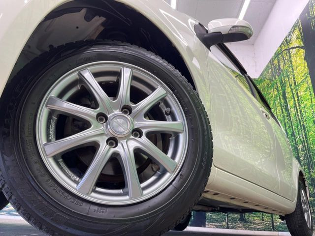 �y14�C���`�A���~�z�C�[���z�O�ςɃ}�b�`�����A���~�z�C�[���𑕒����Ă���܂��B�e��A���~�z�C�[����A�X�^�b�h���X�^�C�����戵�����Ă���܂��B���񂲑��k������