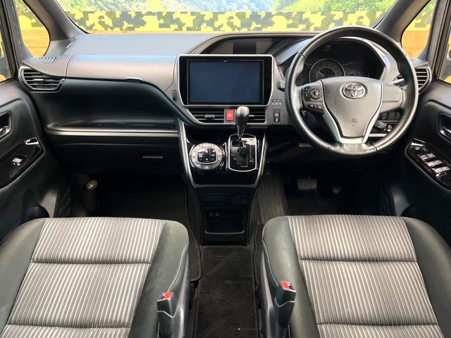 ヴォクシー2.0 ZS