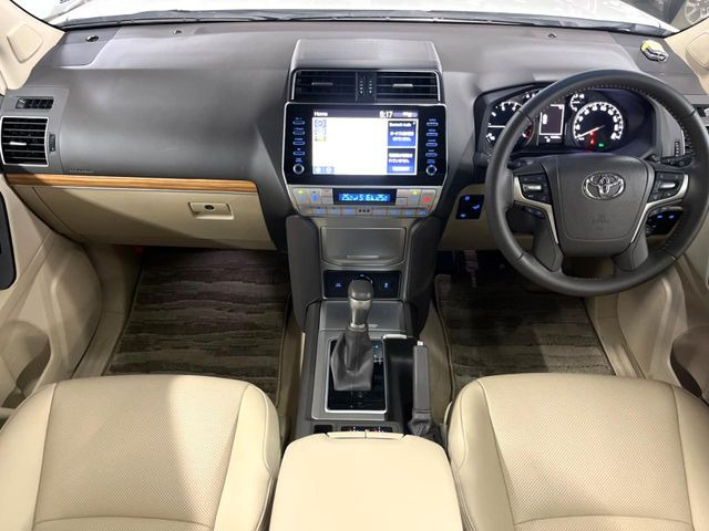 ランドクルーザープラド2.7 TX Lパッケージ マットブラック エディション 4WD