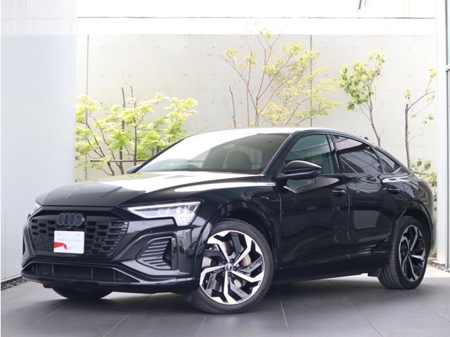 Q8スポーツバック e-tron55 クワトロ Sライン 4WD