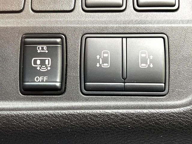 セレナ2.0 ハイウェイスター Vセレクション