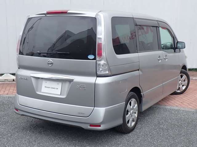 セレナ2.0 ハイウェイスター