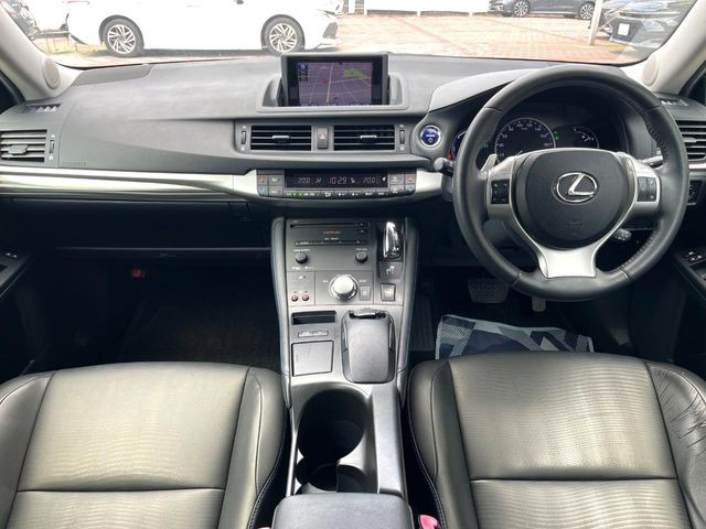 CT200h クリエイティブ テキスタイルインテリア