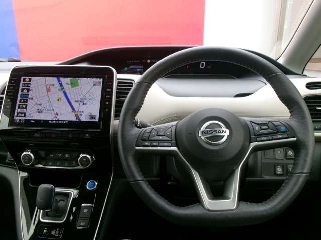 セレナ1.2 e-POWER ハイウェイスターV