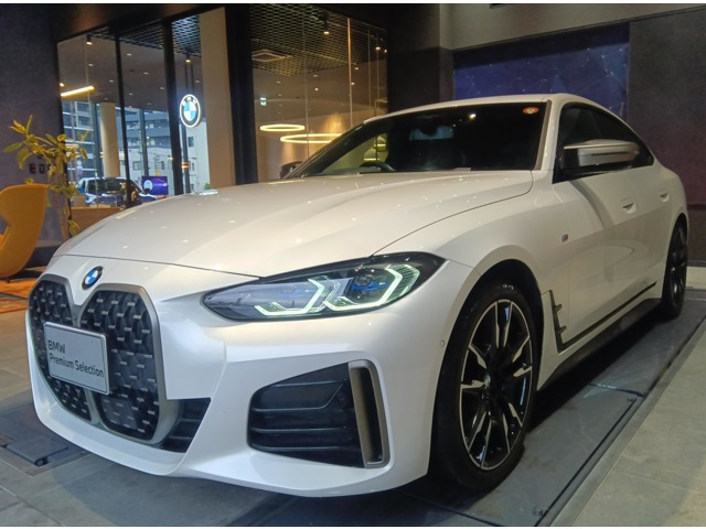 4シリーズグランクーペM440i xドライブ 4WD