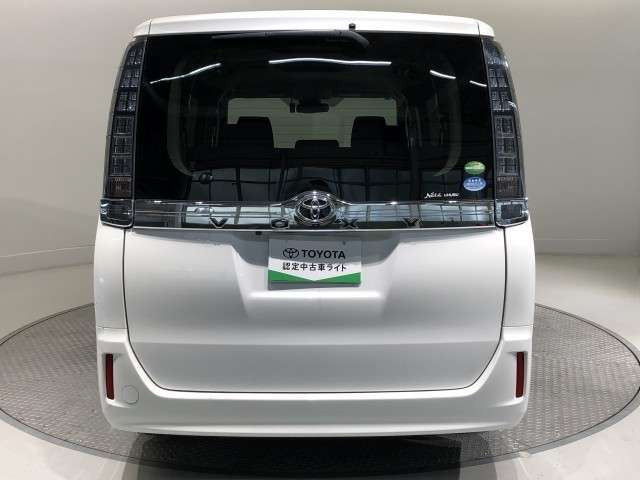 ヴォクシー2.0 V