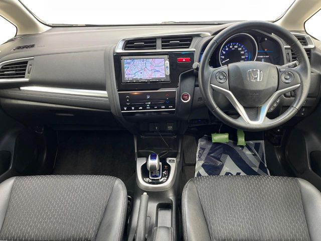 フィット1.5 ハイブリッド Lパッケージ