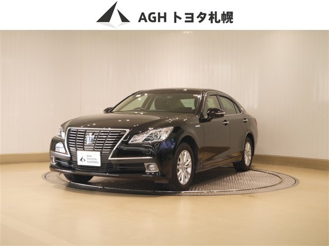 クラウンハイブリッド 2.5 ロイヤルサルーン Four 4WD